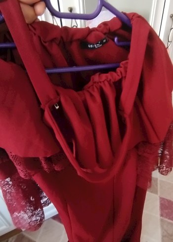 Bordo Uzun Straplez Fırfırlı Kadın Abiye - Görsel 5