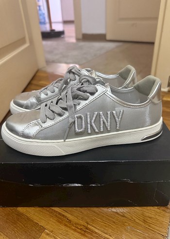 39 Beden DKNY Gri Kadın Spor Ayakkabı