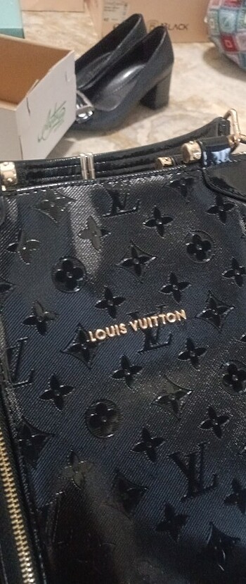 Louis Vuitton Canta