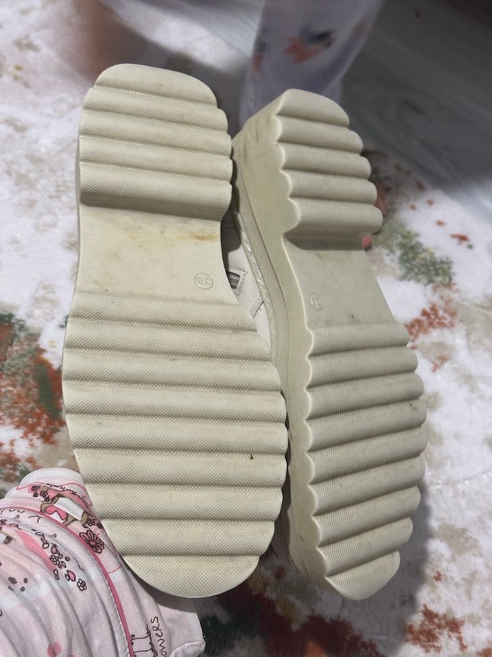 Bej Kadın Postal Bağcıklı Bot - Görsel 3