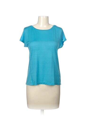 Tchibo T-shirt %70 İndirimli.