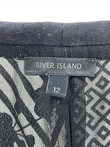 40 Beden çeşitli Renk River Island Kot Ceket %70 İndirimli.