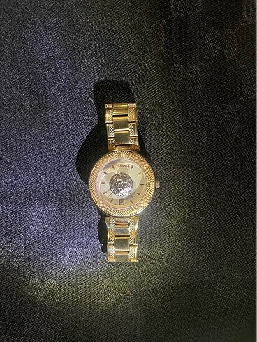 Versace saat