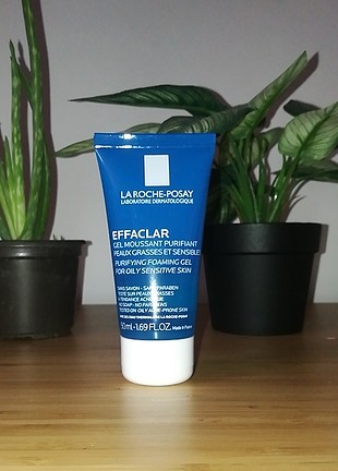 La Roche-Posay Effeclar Yüz Temizleme Jeli
