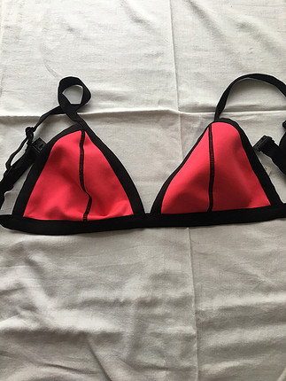 Bikini üstü