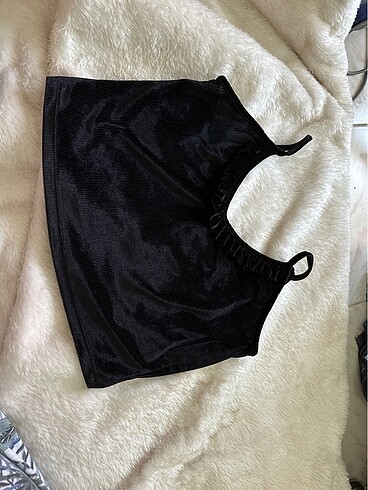 Zara Kadife crop