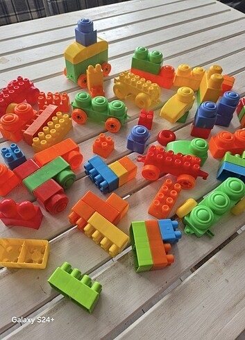 Beden LEGO HEPSİ tekerlekli vs