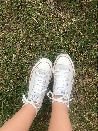 Beyaz kısa converse