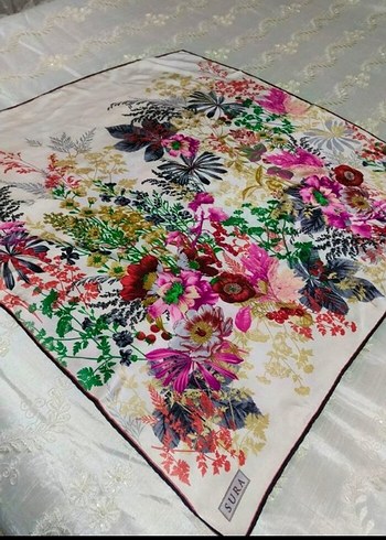 Aker İpek eşarplar - Görsel 3