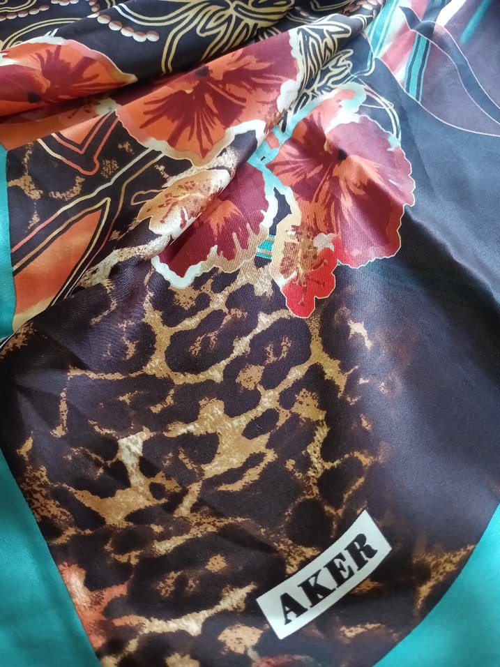 Aker İpek eşarplar - Görsel 2