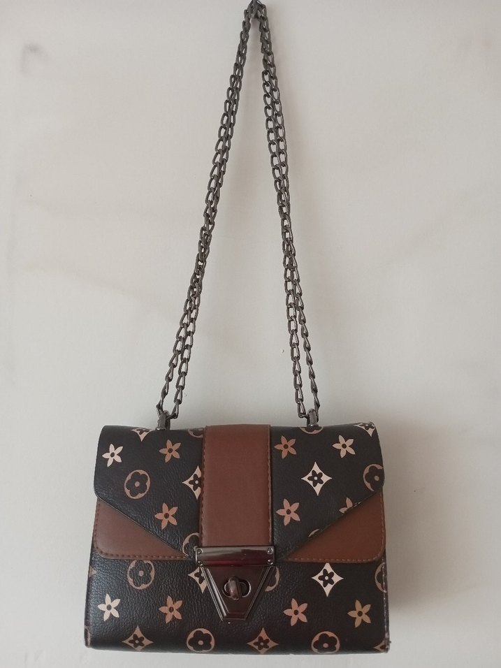 Zincir Detaylı Kahverengi Deri Kadın Çanta - Görsel 3