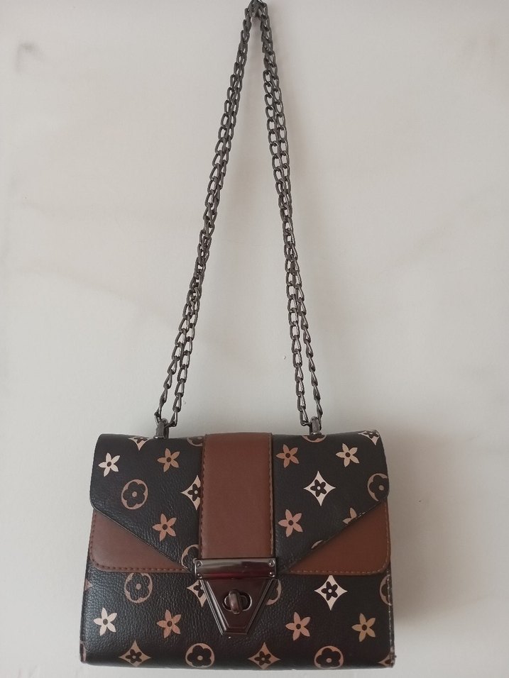 Zincir Detaylı Kahverengi Deri Kadın Çanta - Görsel 2