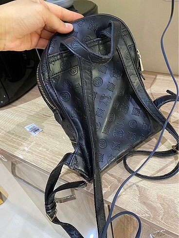  Beden Guess çanta