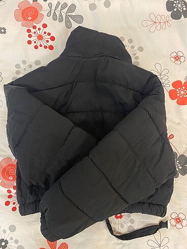 s Beden siyah Renk pull&bear şişme mont