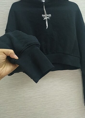 s Beden siyah Renk Reebok crop sweatshirt 