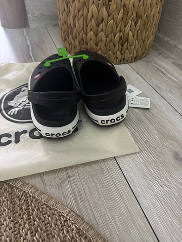 35 Beden siyah Renk Crocs çocuk