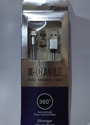 Üç başlıklı USB şarj kablosu