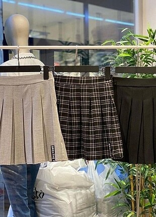 Bershka model pileli etek
