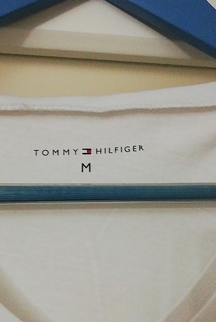 m Beden Tommy Hilfiger V Yaka Beyaz Tişört 