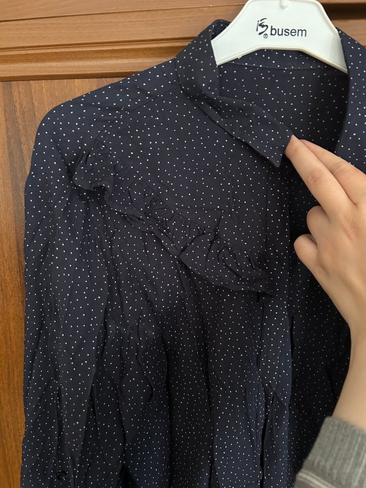 Düğmeli Uzun Kollu Lacivert Kadın Gömlek - Görsel 5