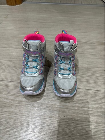 Skechers kız çocuk bot