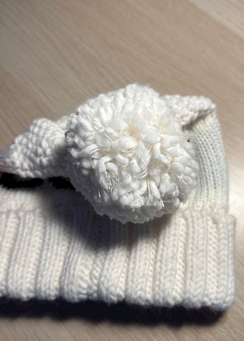 Beyaz Örgü Kadın Bere mavi marka - Görsel 3