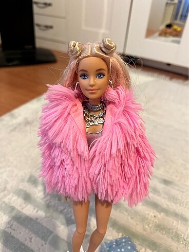 barbie extra