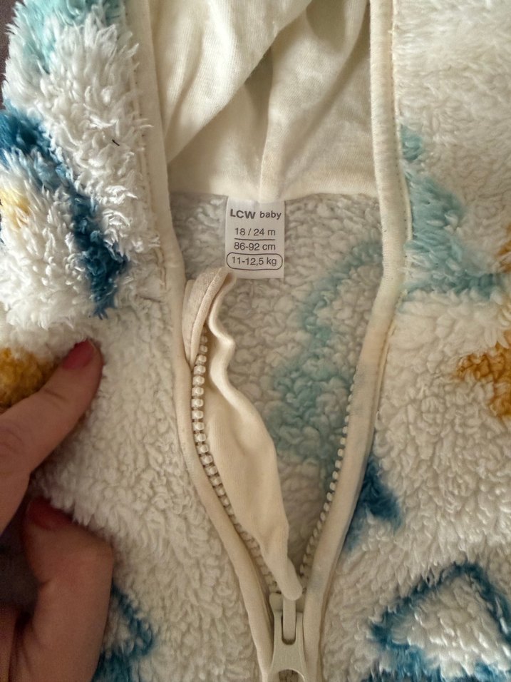 Çocuklar için Kapüşonlu Desenli Polar Takım - Görsel 2