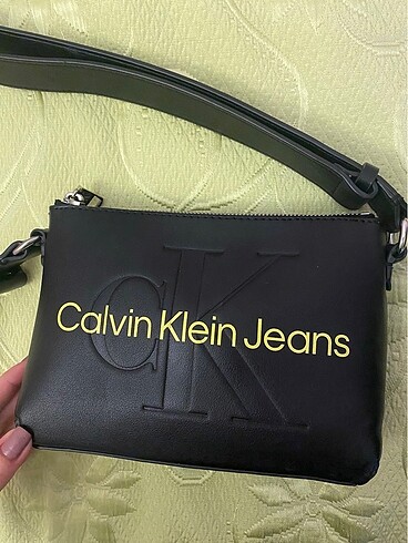 Orijinal calvin klein çanta