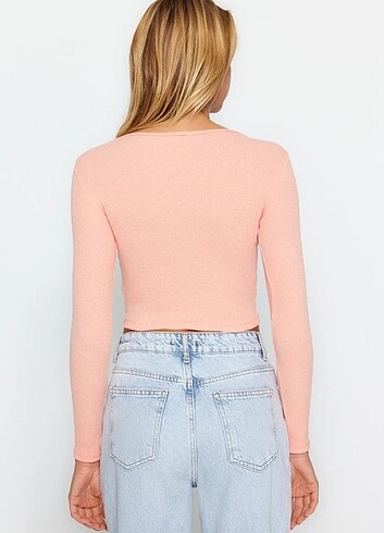 Trendyolmilla pembe vücuda oturan geniş yaka fitilli esnek crop 