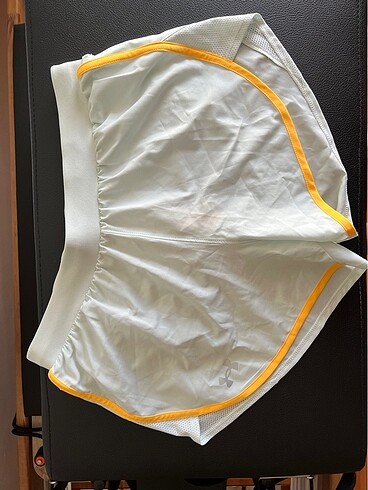 Under Armour şort orjinal