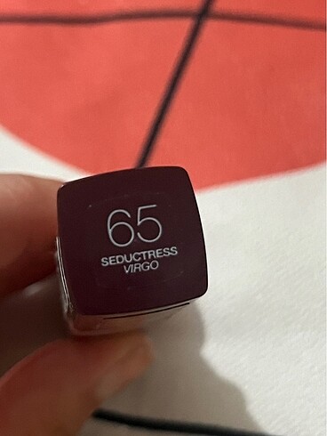 Beden pembe Renk Maybelline Super Stay Matte Ink 65 no