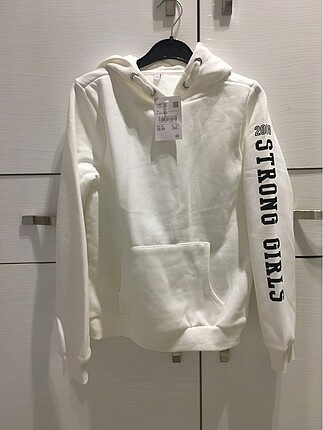 C&A marka kız çocuk sweatshırt
