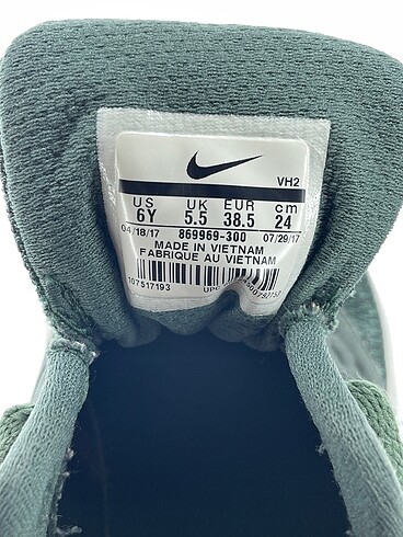 38 Beden yeşil Renk Nike Spor Ayakkabı %70 İndirimli.