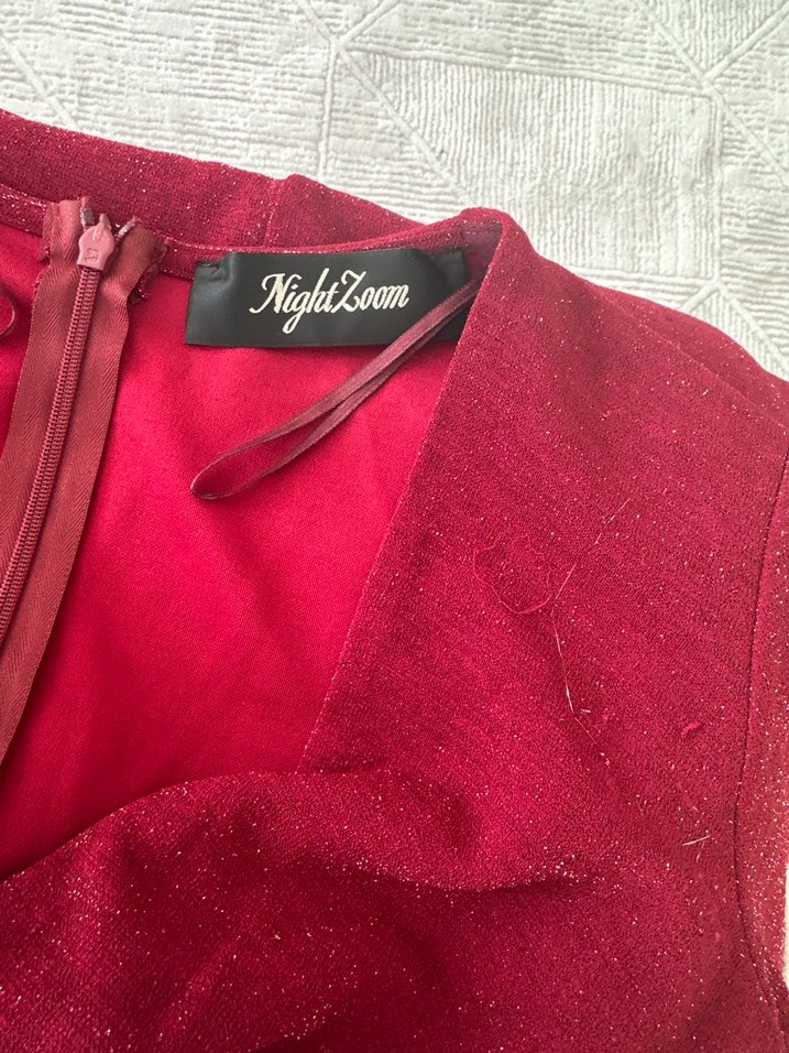 Adl night zoom Bordo Parlak Drapeli V Yaka Midi Elbise - Görsel 3