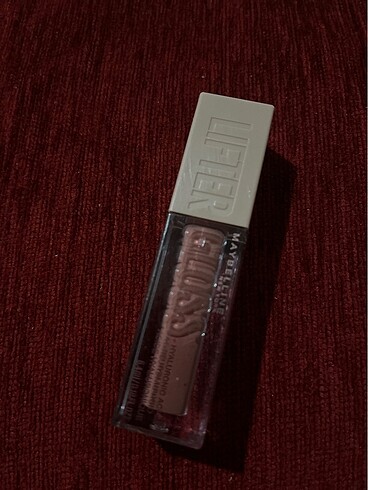 Beden Maybelline Lifter Gloss 004 Silk