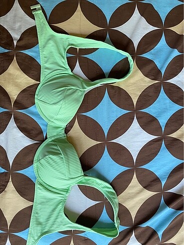 Bikini üstü