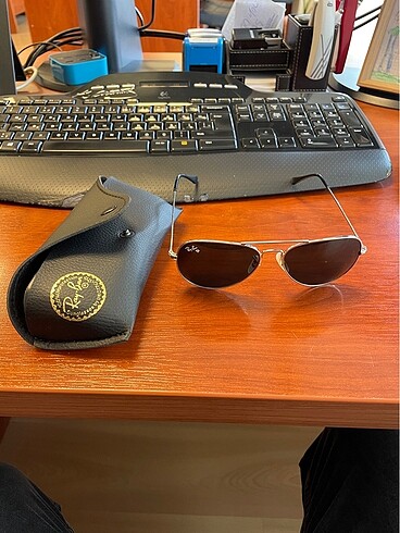 Ray Ban