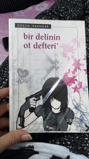 Küçük iskender bir delinin ot defteri