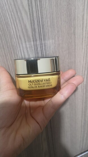 Loreal paris mucizevi yağ cilt güzelleştirir günlük bakım kremi 