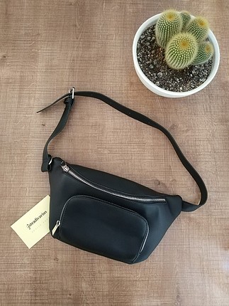 Stradivarius siyah bel çantası