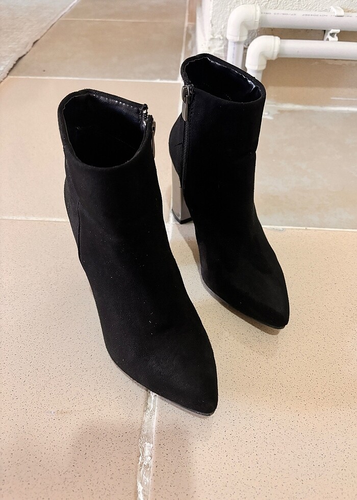 topuklu süet bot - Görsel 2