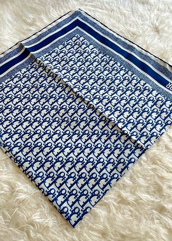 Lacivert logo desen eşarp - Görsel 3