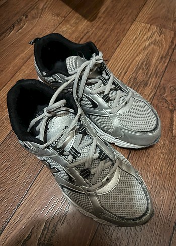 new-balance 41,5
