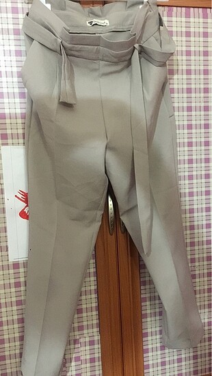 Bej rengi, yüksek bel, 36 beden kumaş pantolon