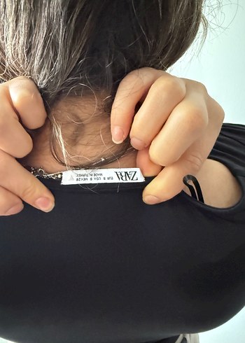 Zara V Yaka Siyah Uzun Kollu Kadın Bluz