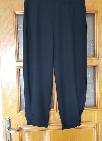 Paça detaylı pantolon