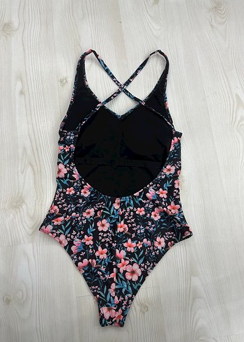 Çiçek Desenli Kadın Mayo - Görsel 6