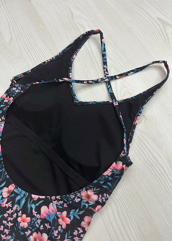 Çiçek Desenli Kadın Mayo - Görsel 8