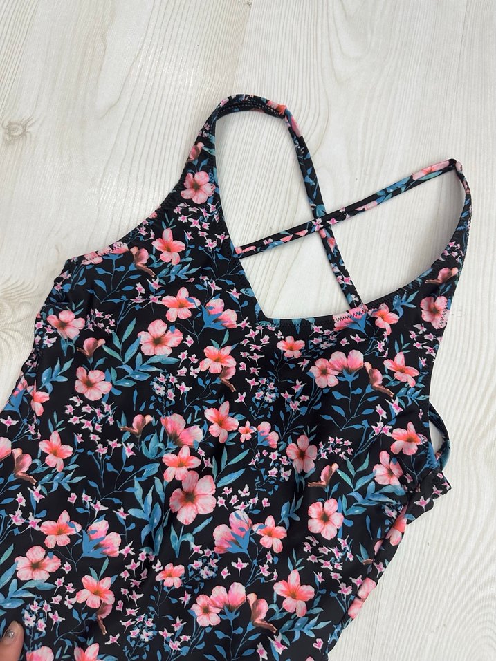 Çiçek Desenli Kadın Mayo - Görsel 4